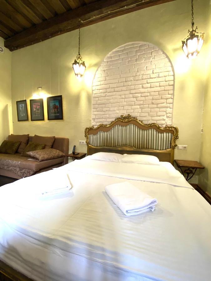 Квартира Подобово На Площі Ринок 39 Lviv Eksteriør billede